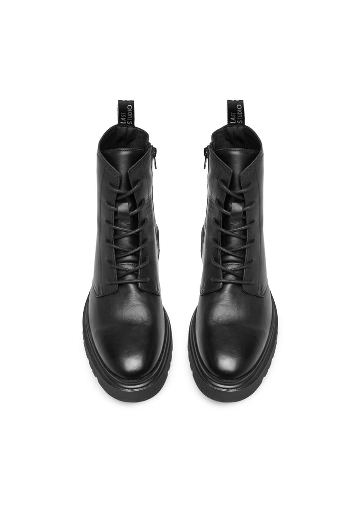 Last Studio Brisbane II Leather - Black Ankle Boots Black