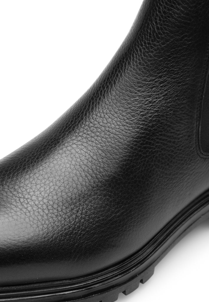 Last Studio Cormac/01 Leather - Black Ankle Boots Black
