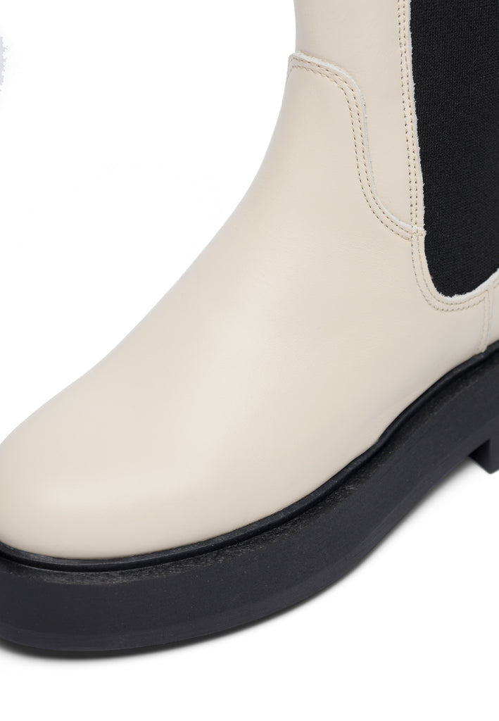 Last Studio Feike/15 Crust Leather - Egret Ankle Boots Egret