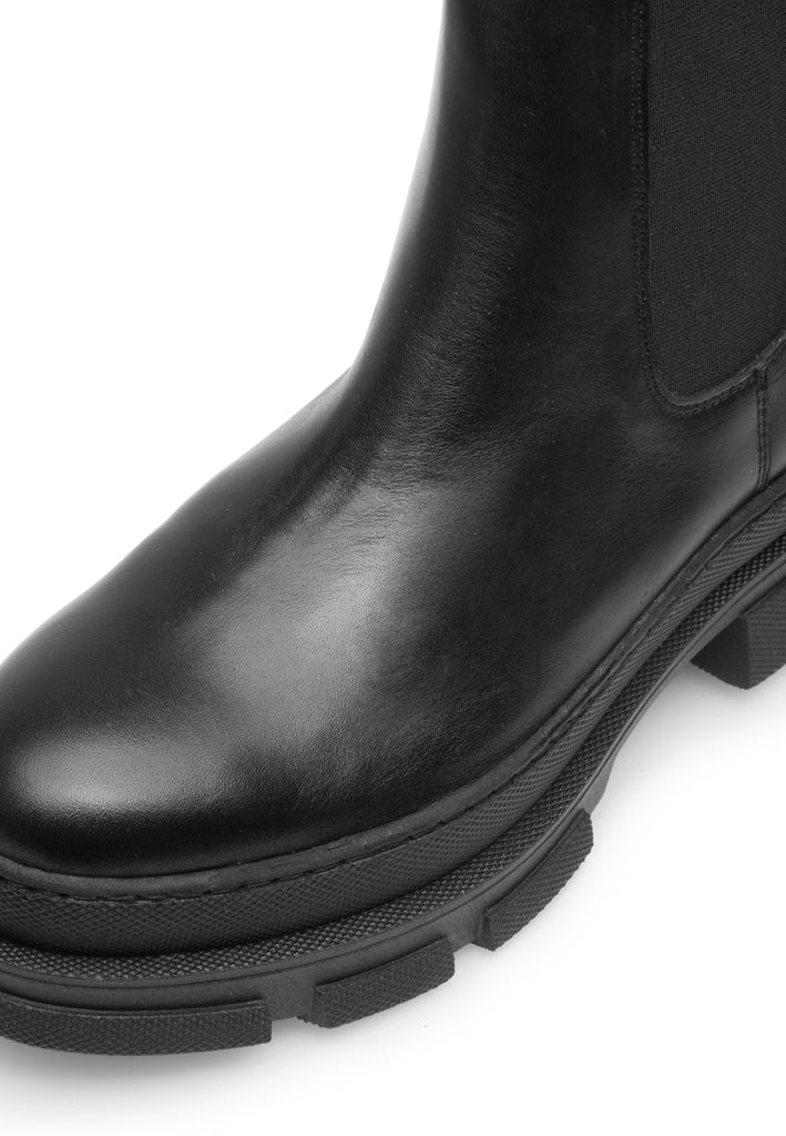 Last Studio Gerdine Leather - Black Ankle Boots Black